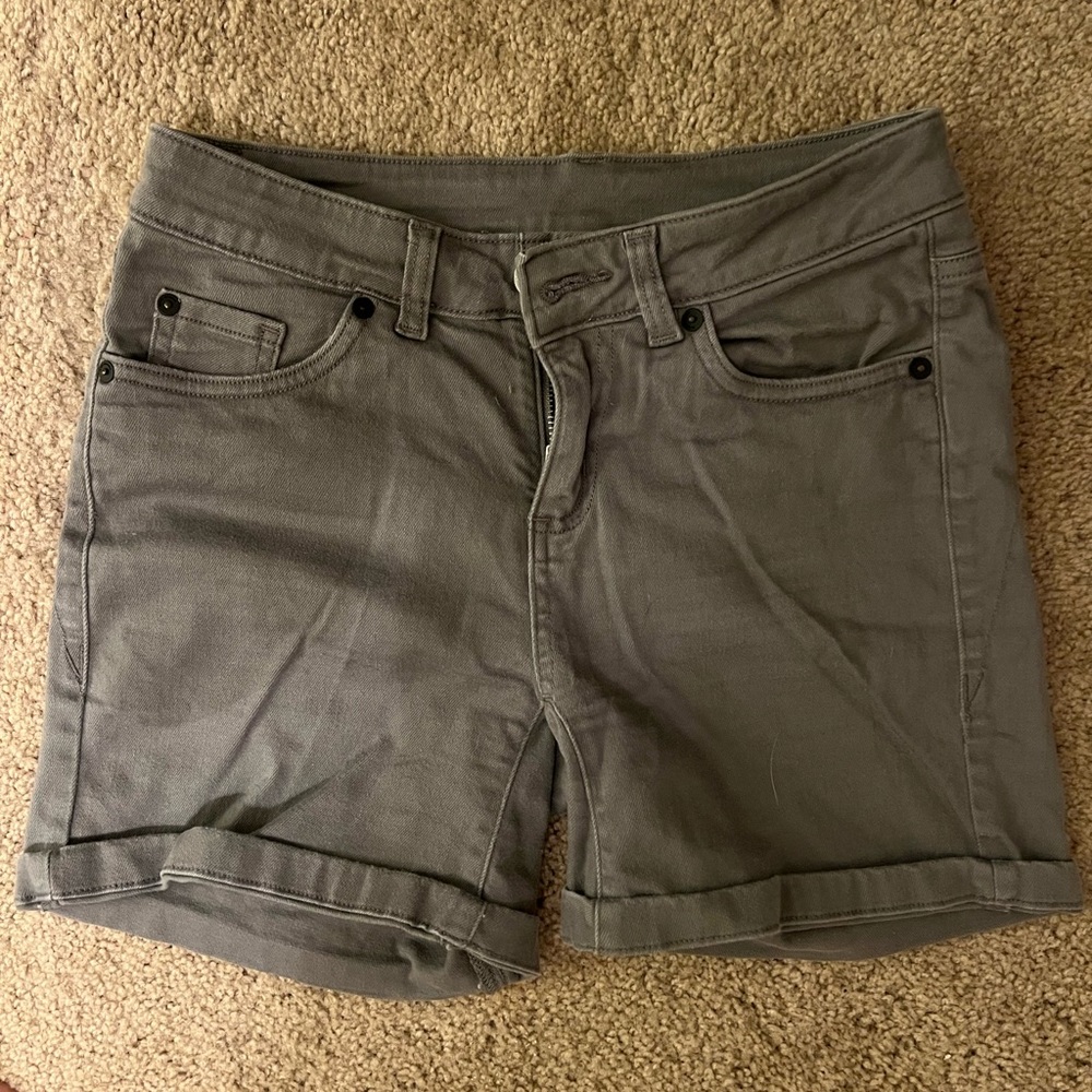 Black diamond shorts
